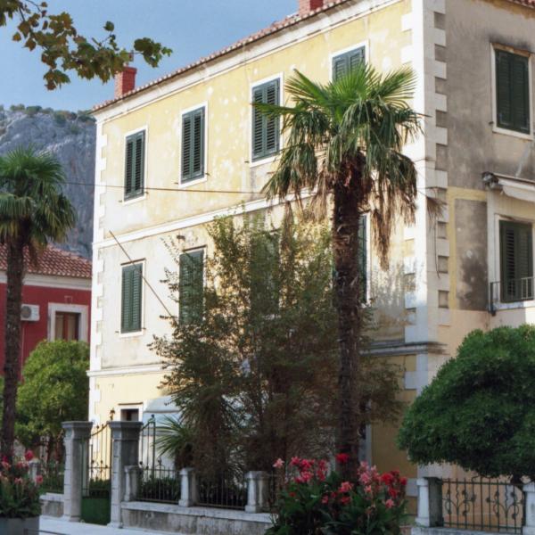 Analogue photograph by Mateusz Siudmak