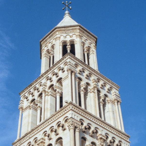 Analogue photograph by Mateusz Siudmak